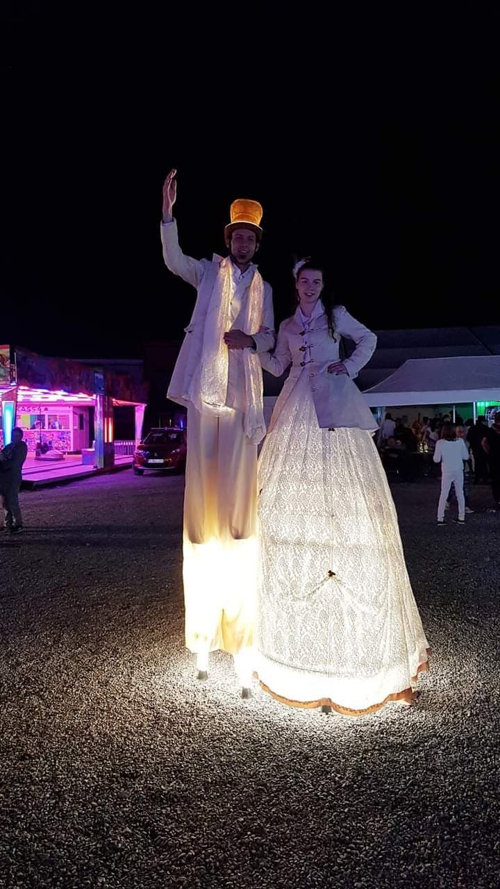 Photo — street_giant.jpeg